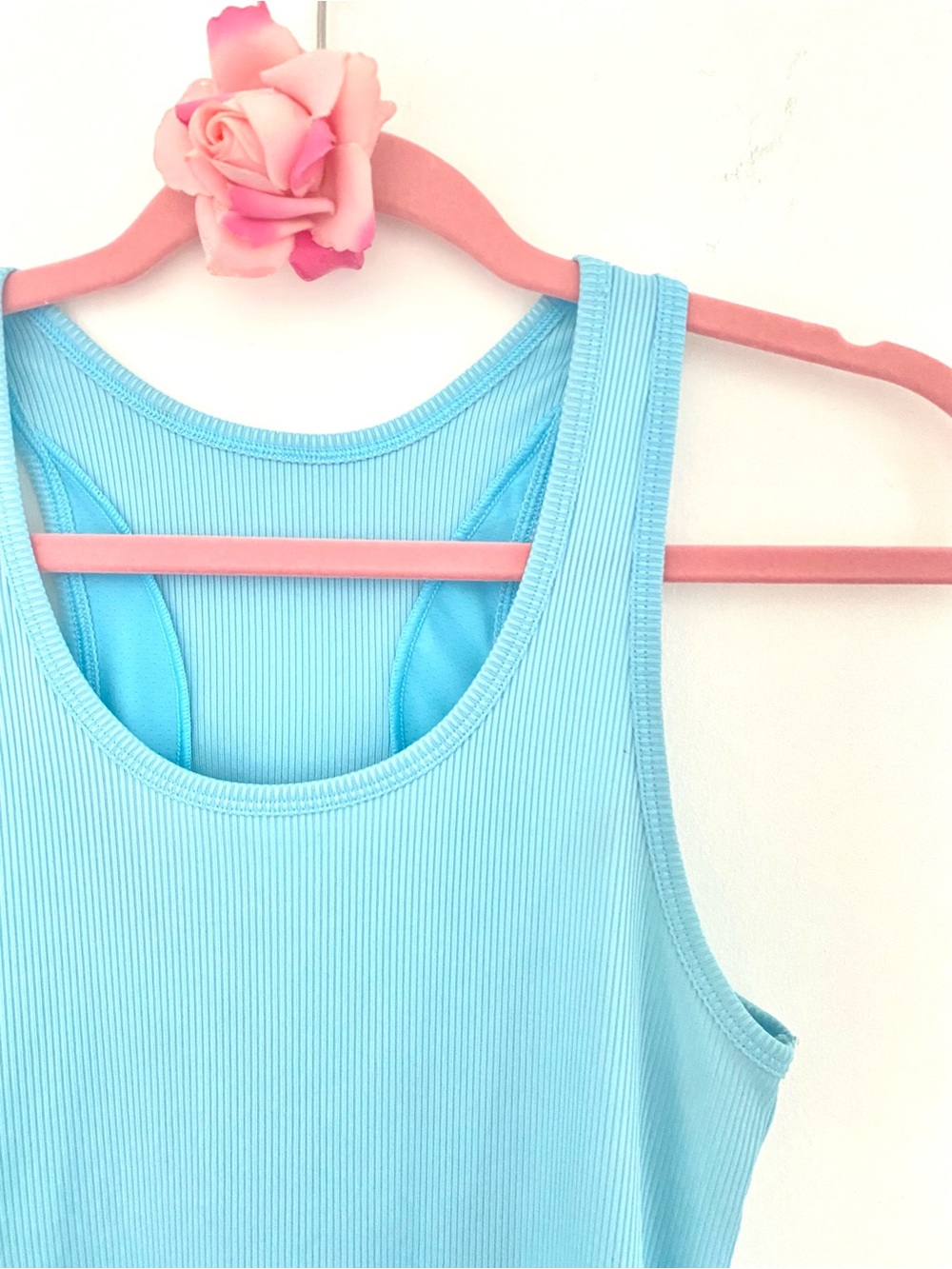💕Pretty Blue Ribbed Racerback Tank Top SZ M - Picture 3 of 8